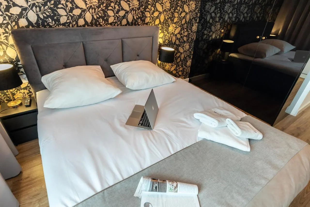 Apartment K&Z Suits Warsaw